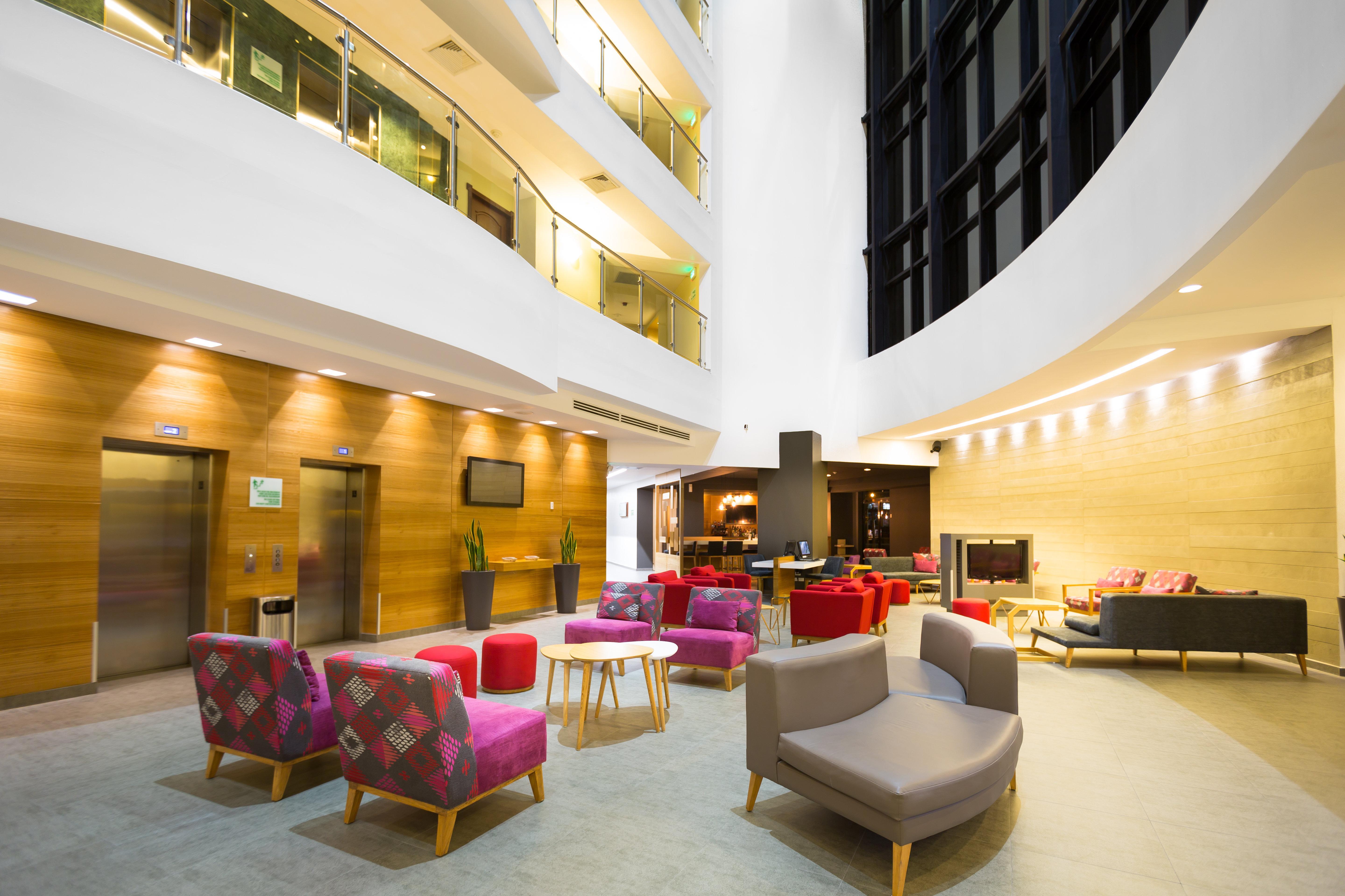 Holiday Inn San Salvador By Ihg Exterior photo