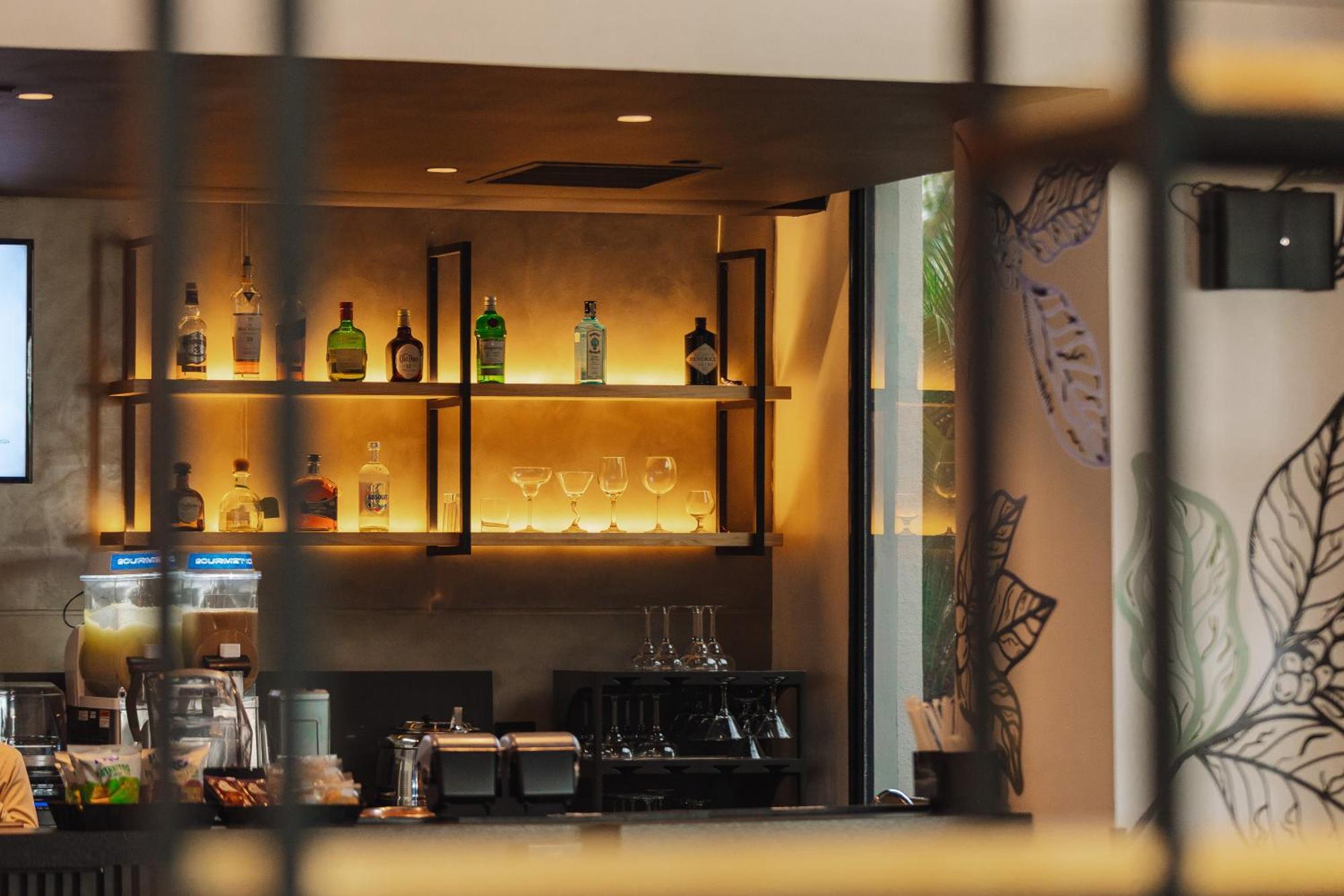 Holiday Inn San Salvador By Ihg Exterior photo
