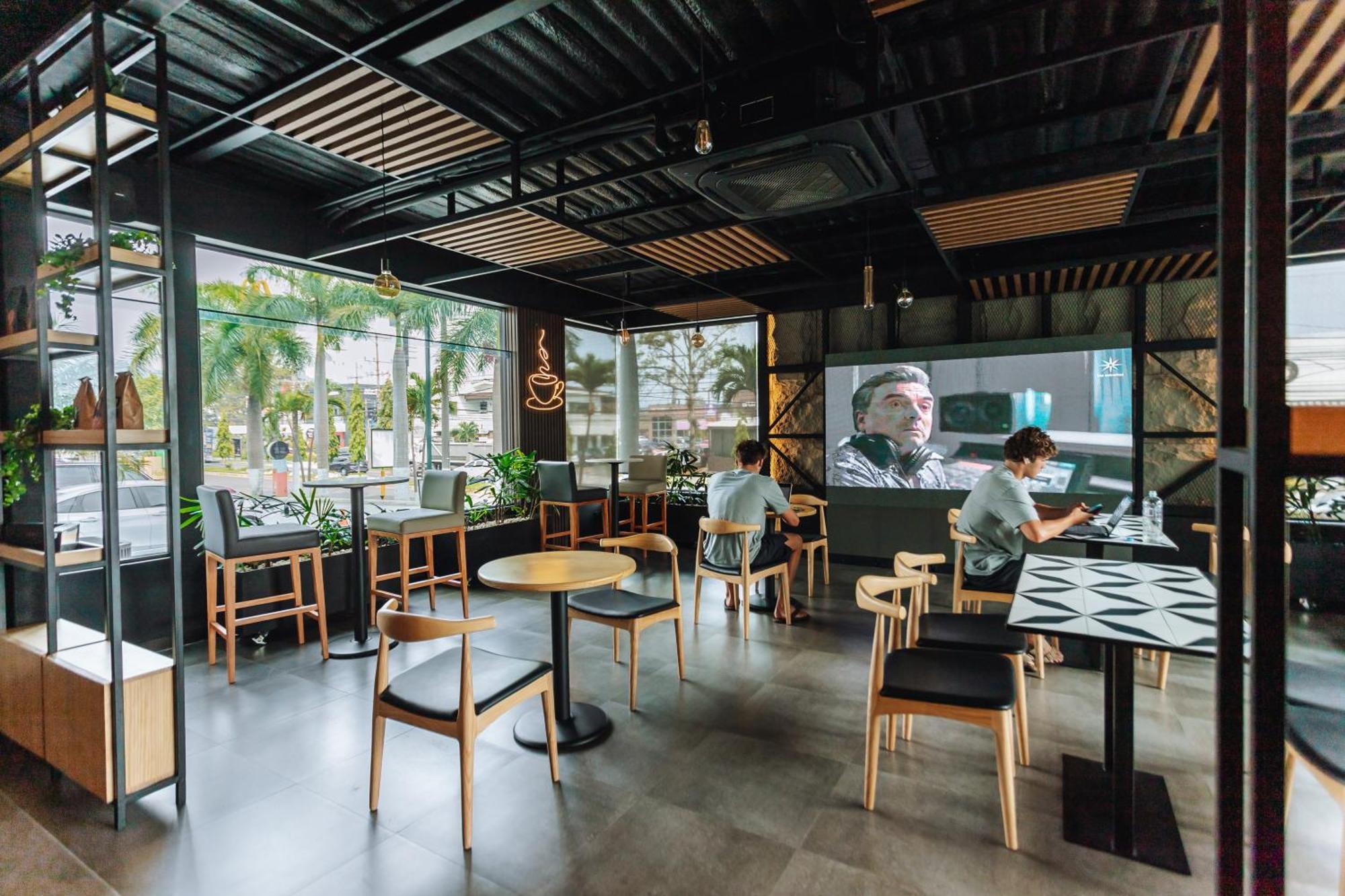 Holiday Inn San Salvador By Ihg Exterior photo
