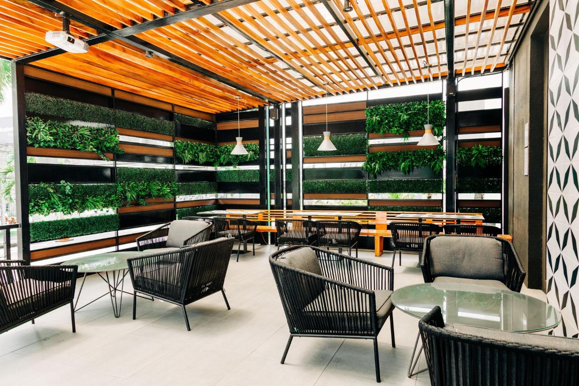 Holiday Inn San Salvador By Ihg Exterior photo